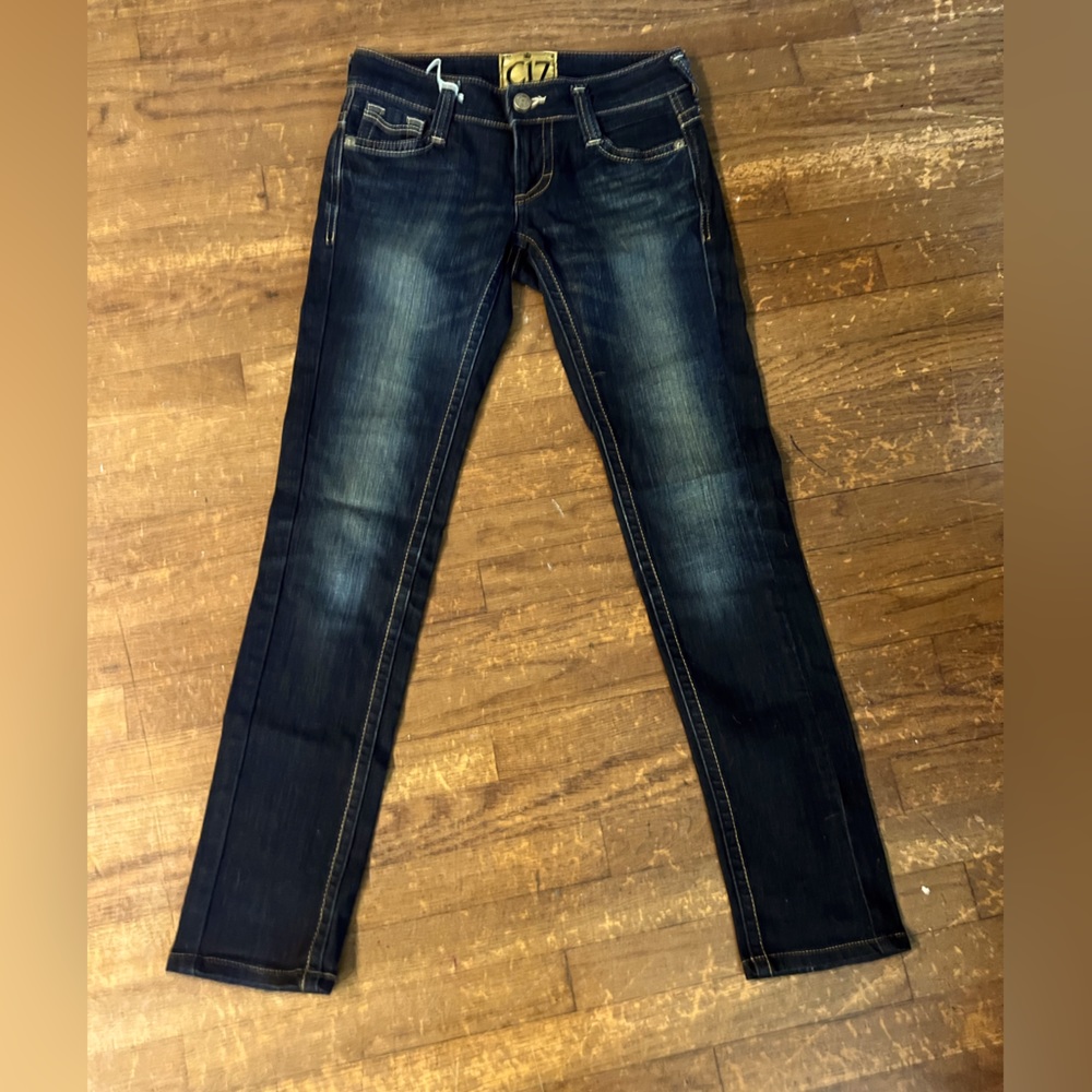 C17 27x31 super low skinny jeans